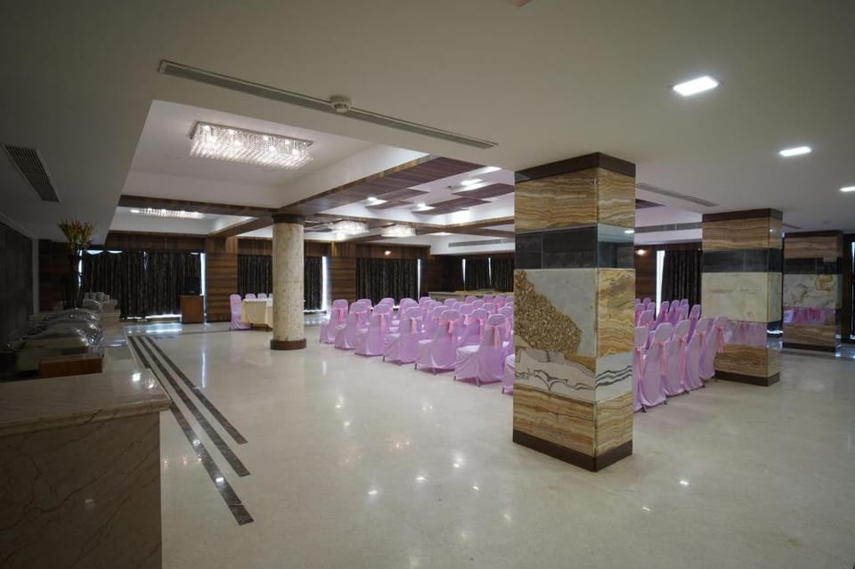 The  Fern Residency Ellisbridge, Ahmedabad Hotel in Ahmedabad