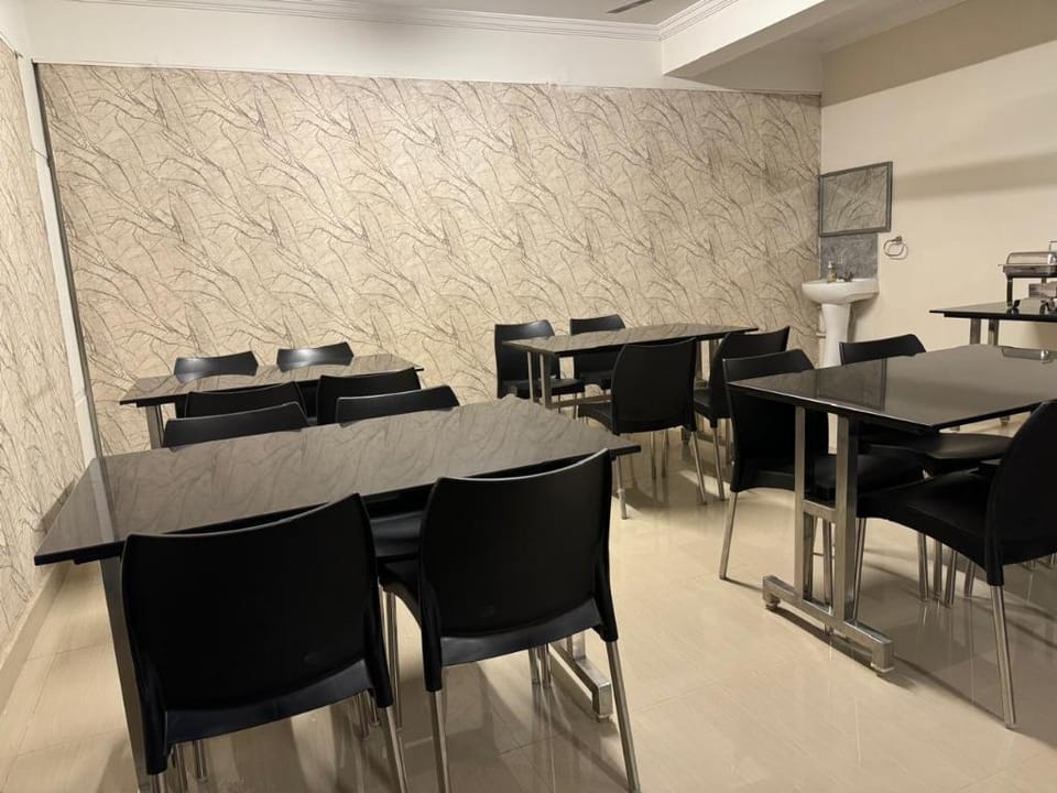 Hotel Imperial Retreat Hotel in Hyderabad