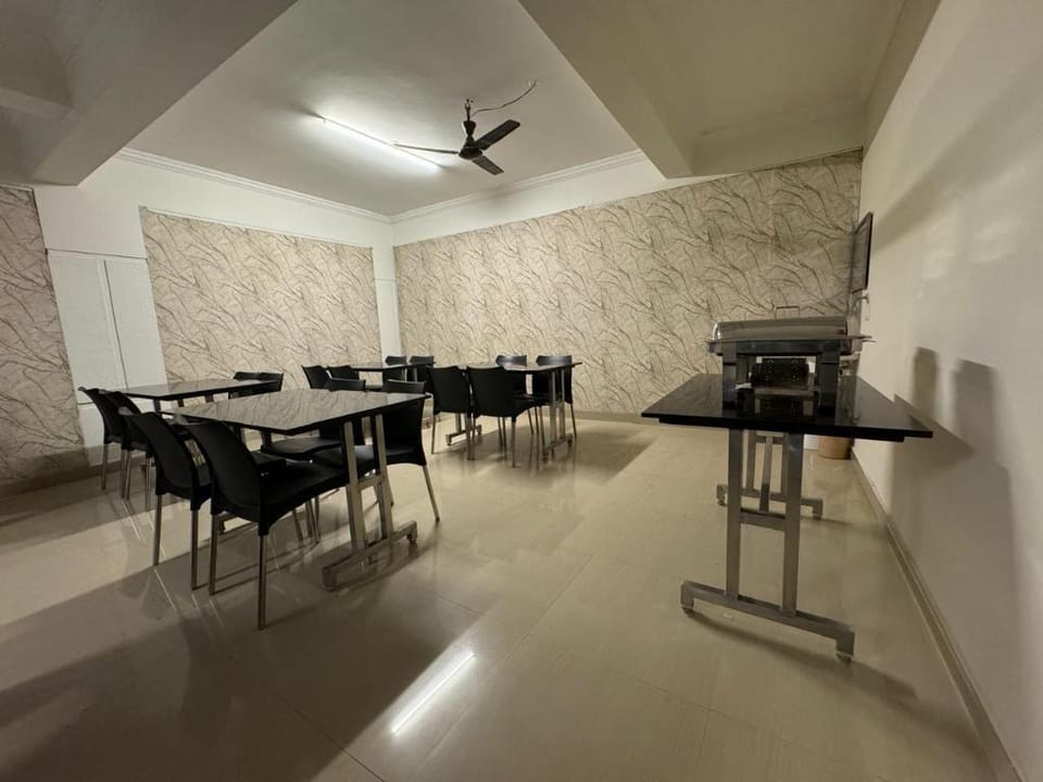 Hotel Imperial Retreat Hotel in Hyderabad