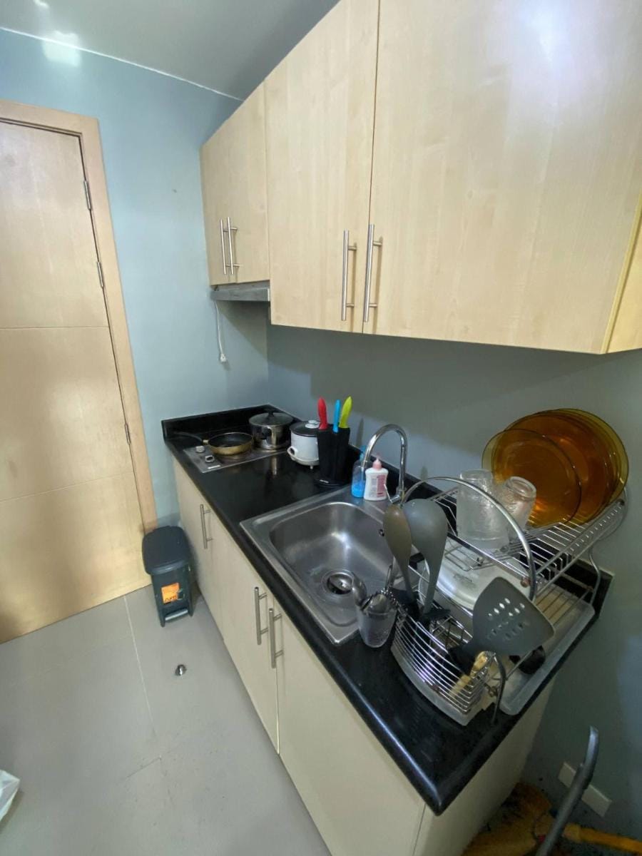 Grass Residence Tower 3 20th With Balcony Vacation rental in Quezon City