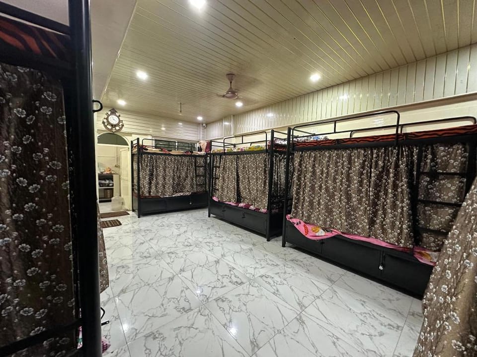 Balaji Dormitory In Andheri Hotel in Mumbai