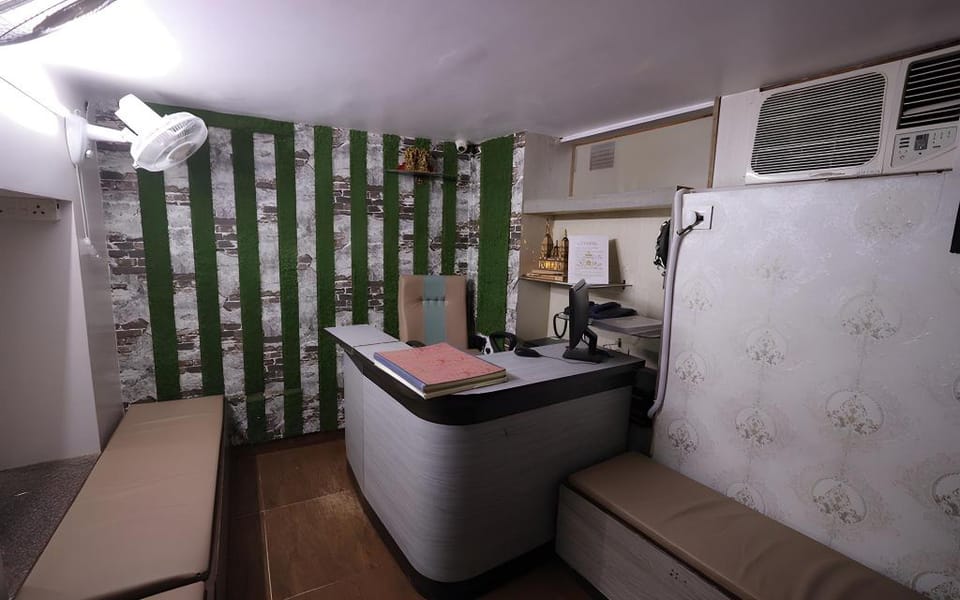 The Nomads Stay Hotel in Varanasi
