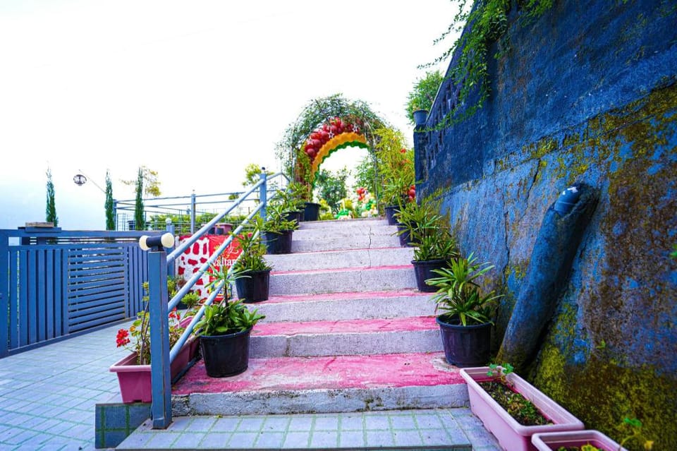Valtara Resort Hotel in Uttarakhand