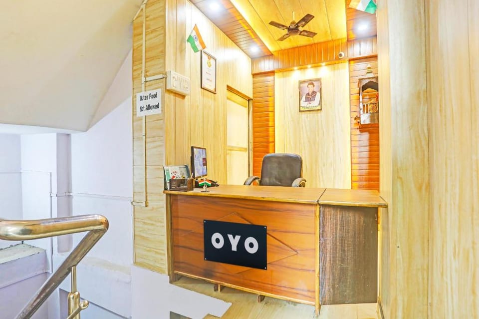 Hotel O Arvi Guest house Hotel in Varanasi