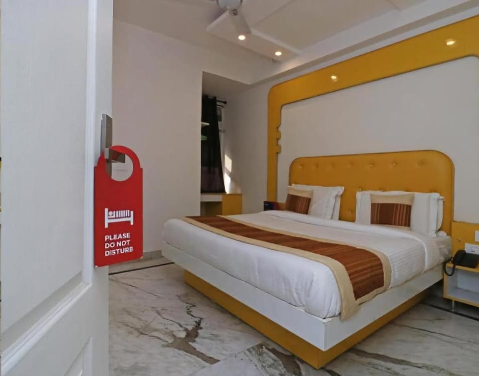 Hotel Leo Continental Hotel in New Delhi