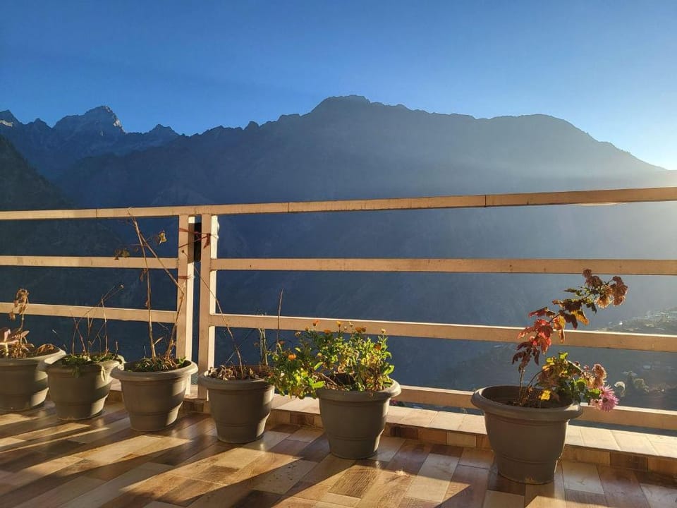 Hanging Glacier Homestay Auli Vacation rental in Uttarakhand