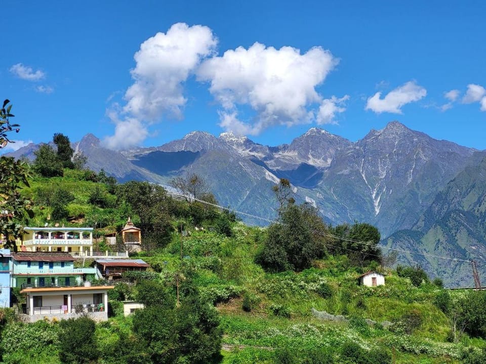 Hanging Glacier Homestay Auli Vacation rental in Uttarakhand