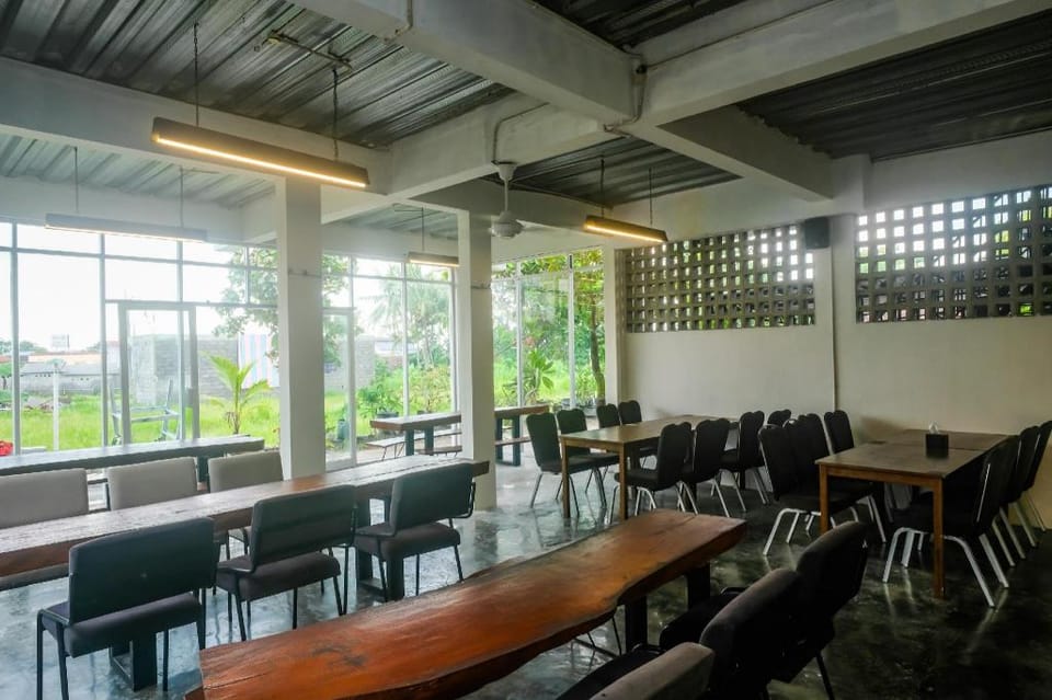 Urbanview Hotel Syariah Astungkara Space Sleman by RedDoorz Hotel in Special Region of Yogyakarta