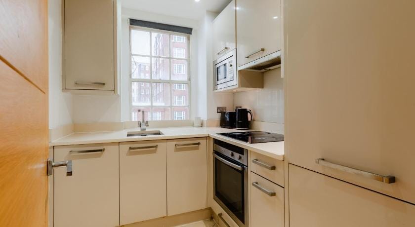 Central Apartments near Marble Arch Apartment in City of Westminster