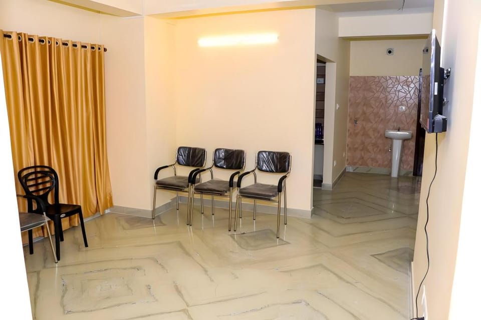 Sunflower Inn Bed and Breakfast in Kolkata