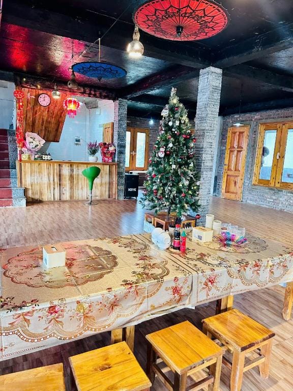 Homestay Núi Đá Tả Phìn Lodge in Laos