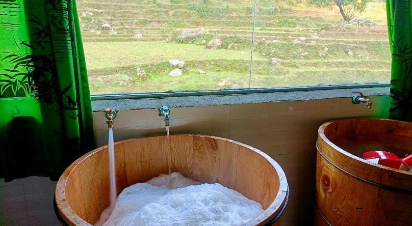 Homestay Núi Đá Tả Phìn Lodge in Laos