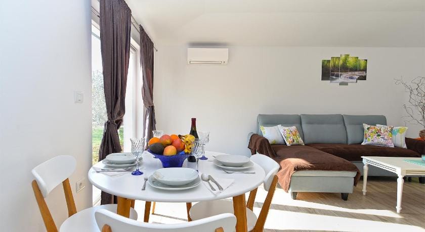 House 2219 Hotel in Pula