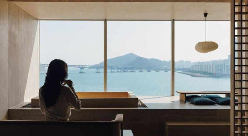 ONUJI STAY Bed and Breakfast in Busan