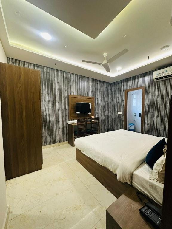 Hotel Mm Palace Hotel in Agra