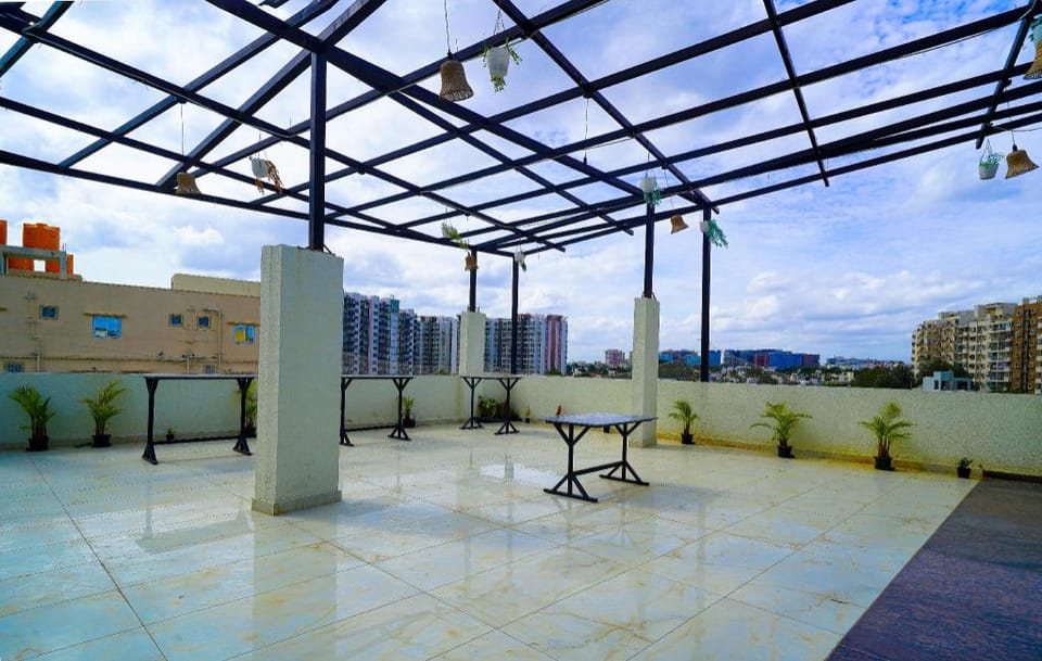 Open Hotel by Olive - The Emerald Inn Hotel in Bengaluru
