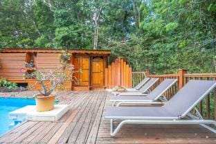 Au Jardin Des Colibris Ecolodge & Spa Apartment hotel in Deshaies