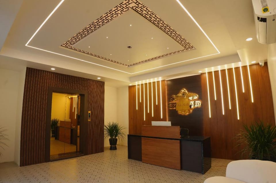 Royal Grand Hotel & Suites Rooms Hotel in Bengaluru