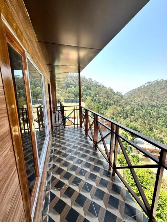 Goroomgo UK Homestay Nainital Vacation rental in Uttarakhand