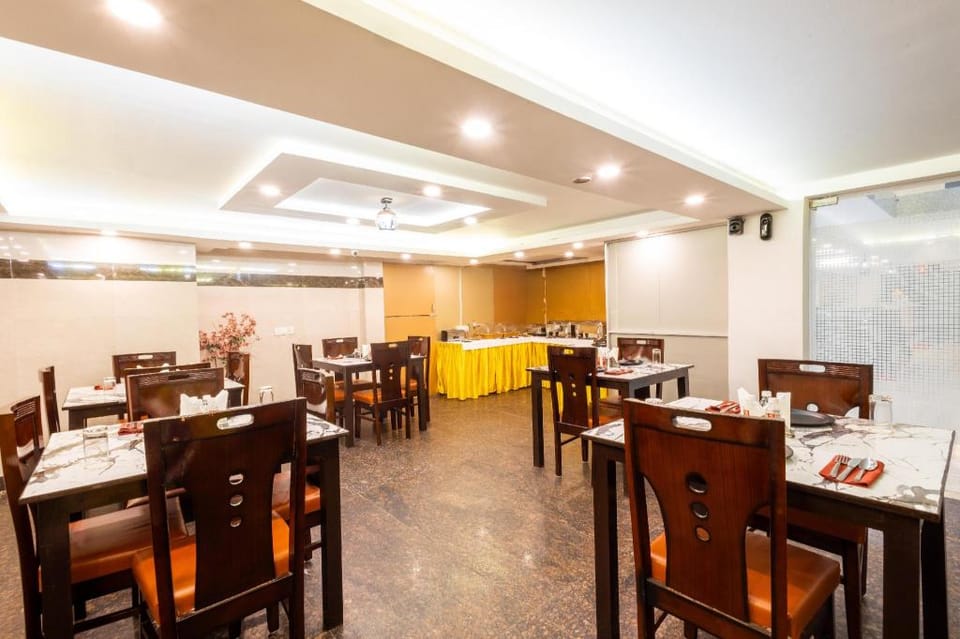 South Inn - Green Park South Delhi Hotel in New Delhi