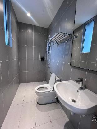 Havona Hotel @ CIQ, DAY USE 2 HOURS: 8AM-6PM Villa in Johor Bahru