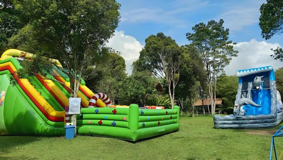 Natural Hill Cisarua Hotel in Parongpong