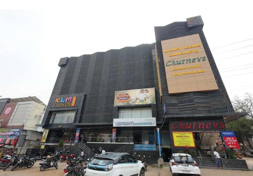 HOTEL CHUTNEYS Hotel in Secunderabad