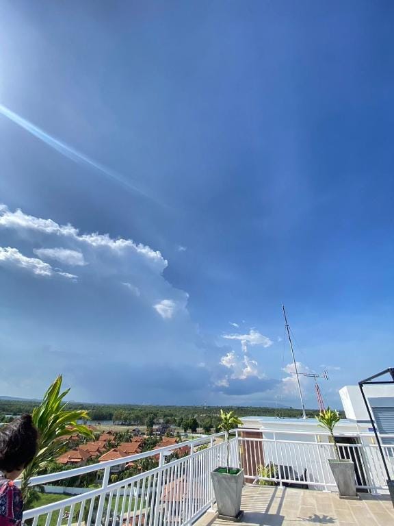 GrandBlue Holiday Rental Apartment in Chon Buri Changwat