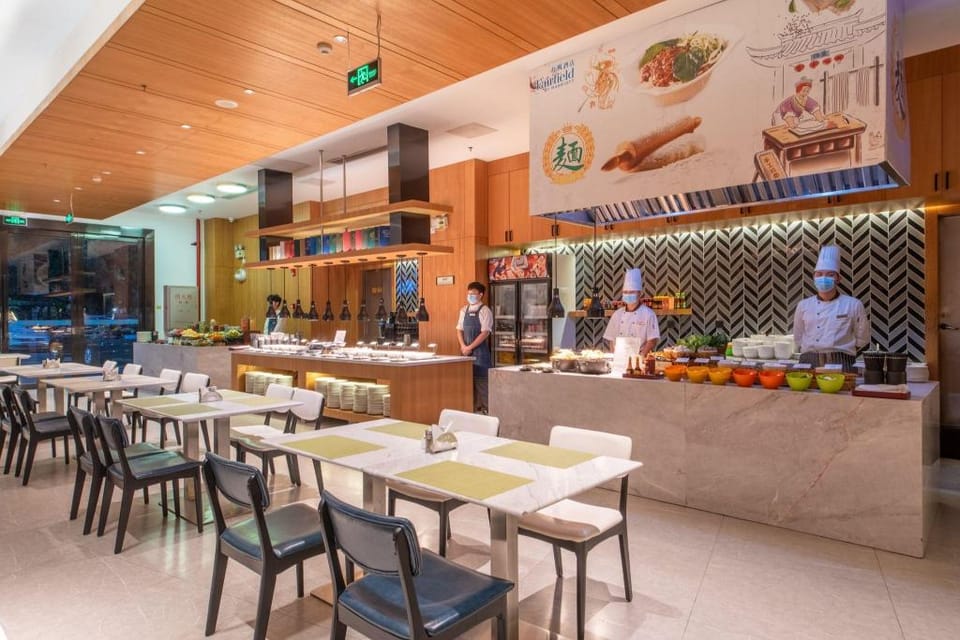 Wanya Hotel Guangzhou Tianhe Park Hotel in Guangzhou
