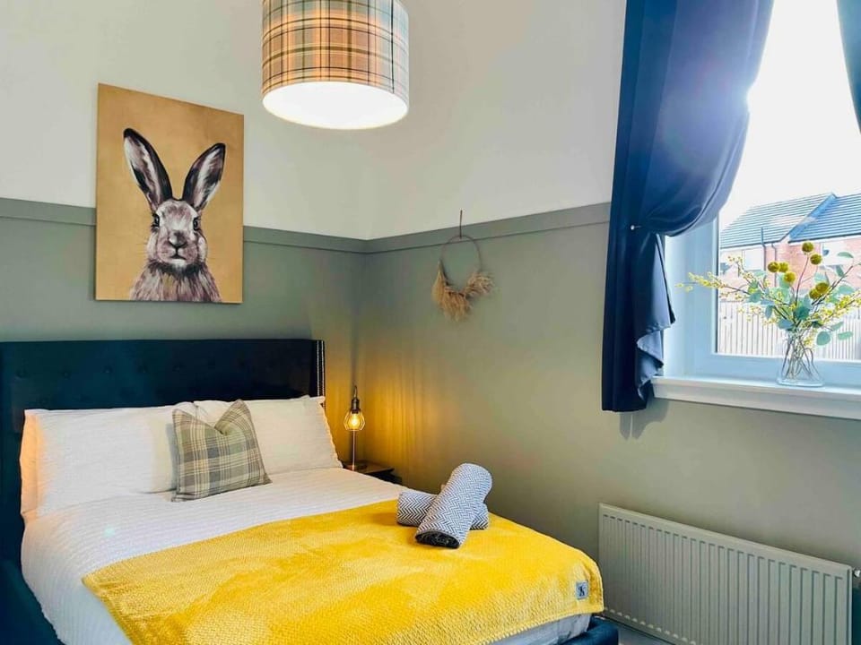 Entire Cottage In Perth & Kinross Near Loch Leven Hotel in Scotland