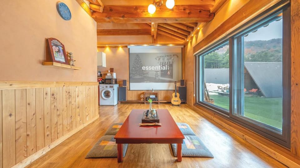 Yangpyeong Vivaco Hanok Stay Bed and Breakfast in Gyeonggi-do