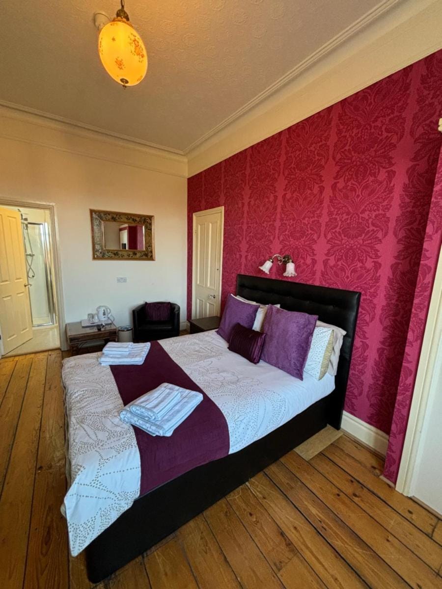 Elford House - Whitby Bed and Breakfast in England