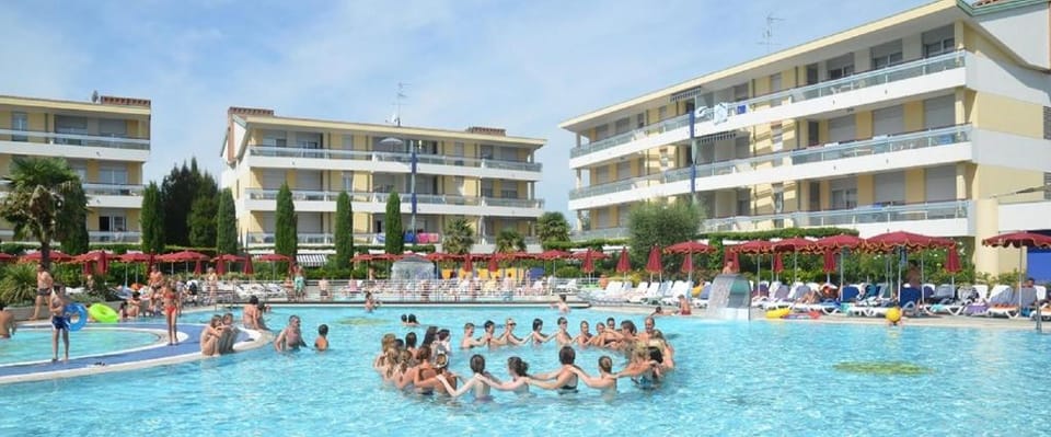 Gracious 3 room flat with pool Apartment in Bibione