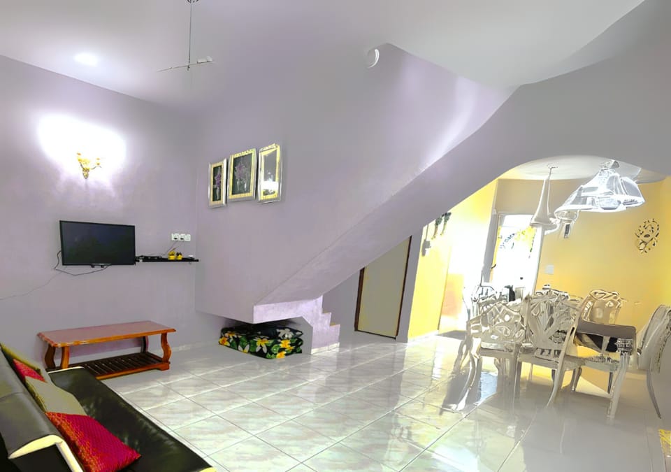 BIG Home 2-sty Terrace Near Lost World Tambun Hotel in Perak