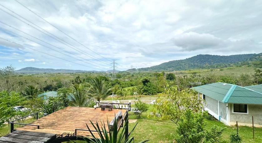 Chai Khao Mountain View Phuket Farm Stay in Thep Krasatti