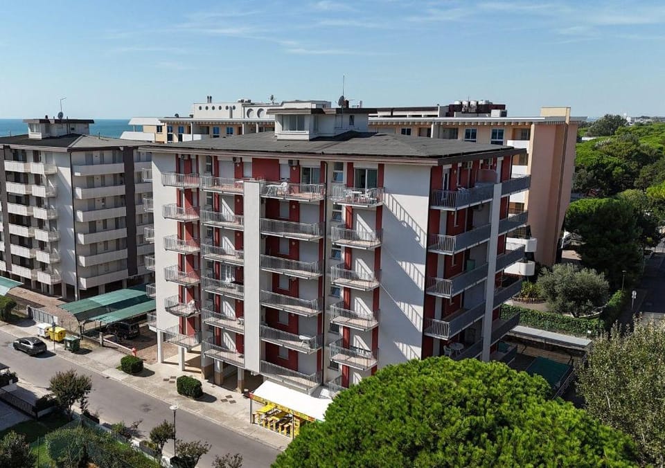 Modern and comfortable flat by the sea by Beahost Rentals Hotel in Bibione