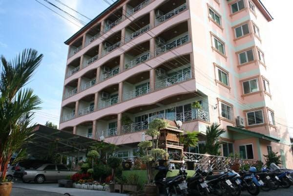 Pattara Mansion พัทยา Hotel in Pattaya City