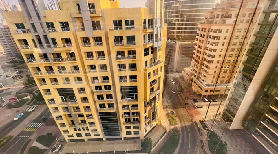 Couple Partition Room in Tecom Near Metro Hotel in Dubai
