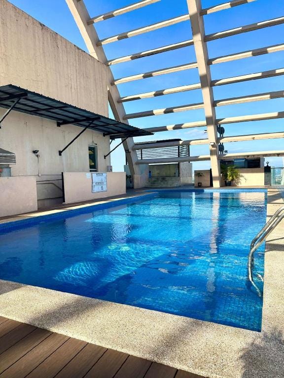 HiYara Loft: GA Tower 2, beside MRT Boni Station Apartment in Mandaluyong