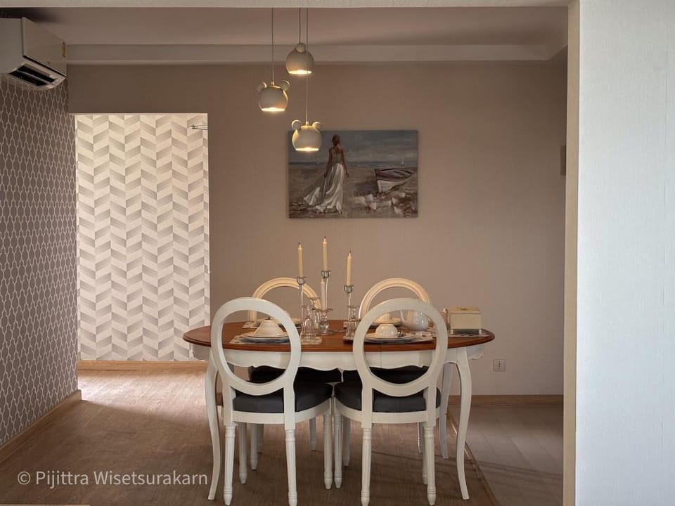 Spacious 3BR near Impact,Pink Line MRT & Don Mueang Airport Apartment in Bangkok