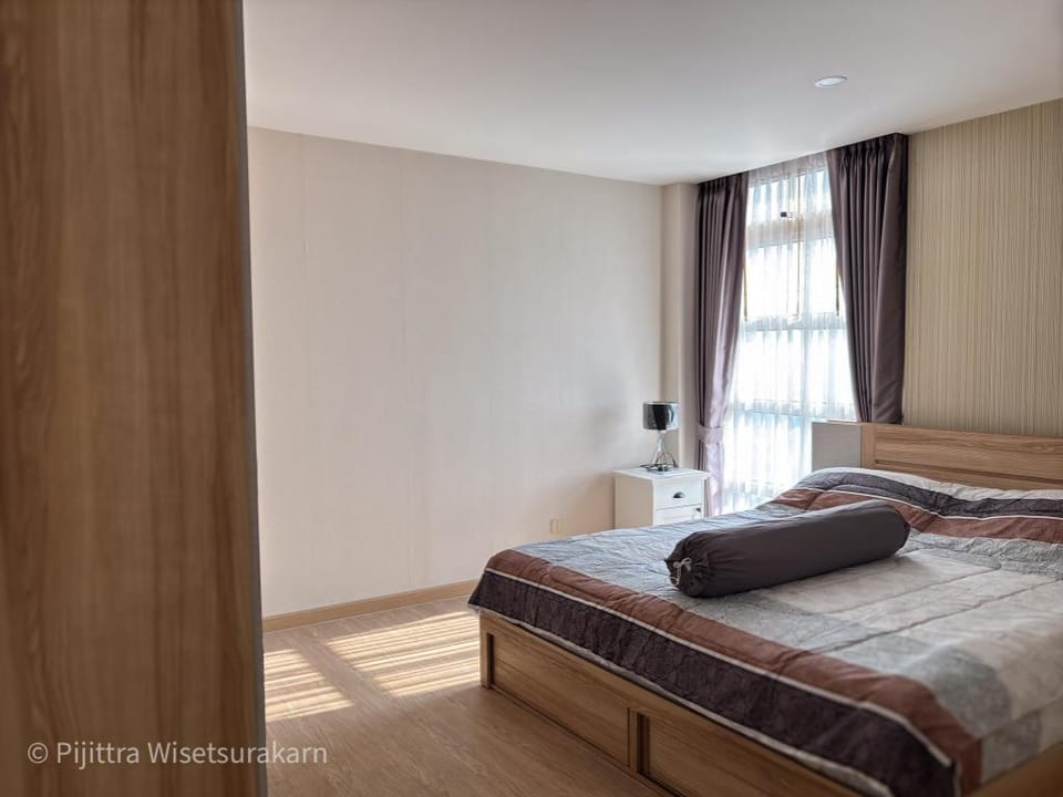 Spacious 3BR near Impact,Pink Line MRT & Don Mueang Airport Apartment in Bangkok