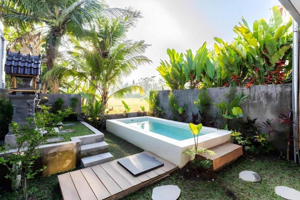 Room with kitchen Parafrutts Ubud Apartment in Abiansemal