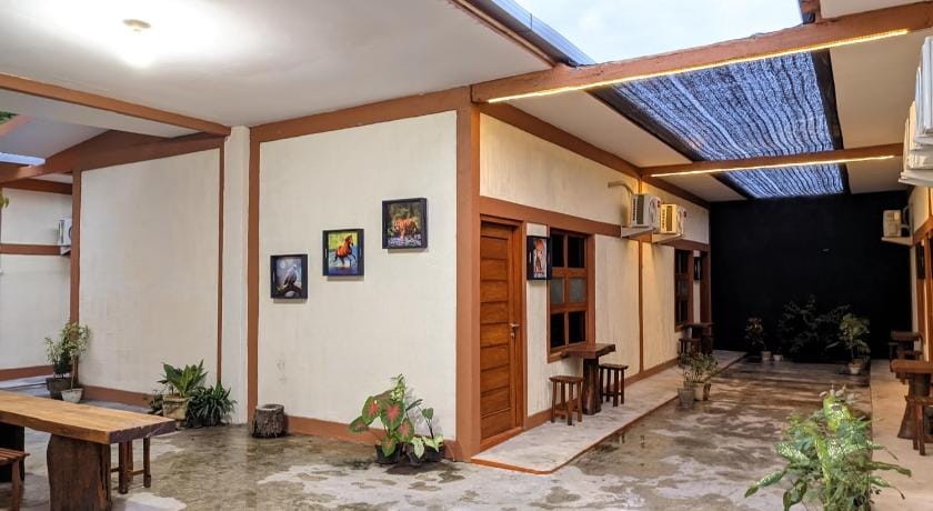 deSenthongs Hotel in Special Region of Yogyakarta