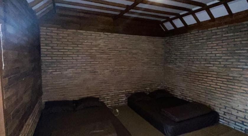 Avrilla Ijen Homestay & Cafe Inn in East Java