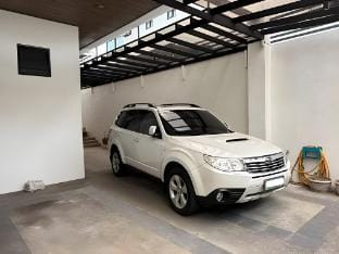 Location One Eighty - Bf Homes Apartment in Muntinlupa
