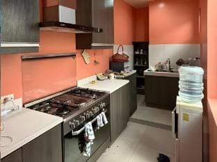 Location One Eighty - Bf Homes Apartment in Muntinlupa