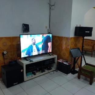 SKYVAN Villa Villa in West Java