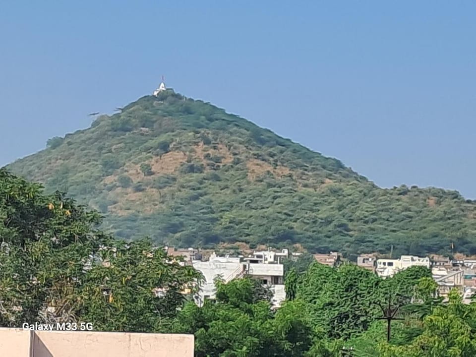 Relax Home Stay Hotel in Udaipur
