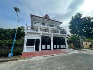 Shalimar Guest House Room No Aircon Vacation rental in Antipolo