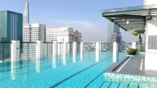 Steps to Vincom/Casino/D1/pool/gym/Netflix/3Beds Apartment in Ho Chi Minh City